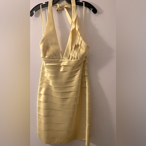 BCBGMaxazria Yellow Woven Tiered Satin Halter Dress - SZ 6 Y2K & NWOT - Picture 3 of 6